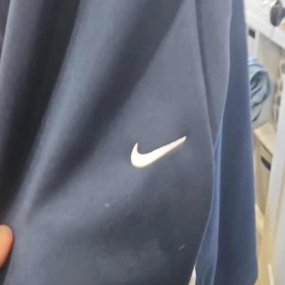 Nike Golf Navy and White Performance Pullover - Picture 8 of 9